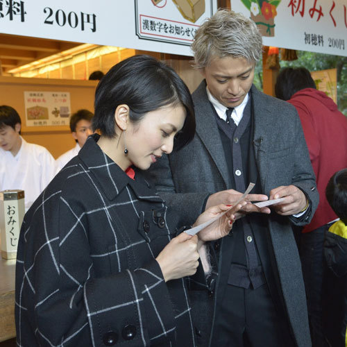 cris01-ogr:The 3-day of stage greetings and promotion that brought Oguri Shun and Shibasaki Kou arou