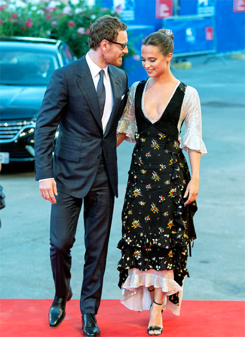 fassysource: Michael Fassbender and Alicia Vikander at the premiere of ‘The Light Between Ocea