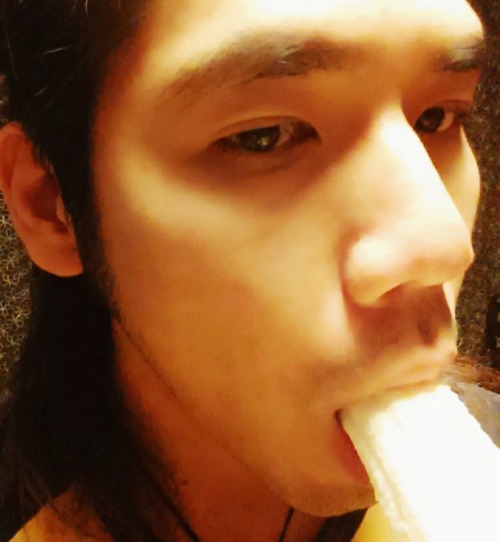 east-asia-guys:  nudg9:  Nudg it’s myself  You can meet Nudg in our LINE groups.