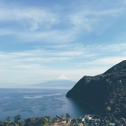 Cool place to wake up #japan #fuji #travel #outdoors #explore #roadtrip #mountains #hikingadventures