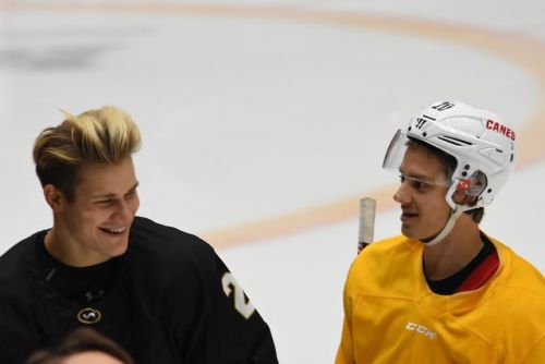 badhockeymom: fangirlinglikealoon:Practice time in Oulu 27.08.2019 (x) I had to add (same source)