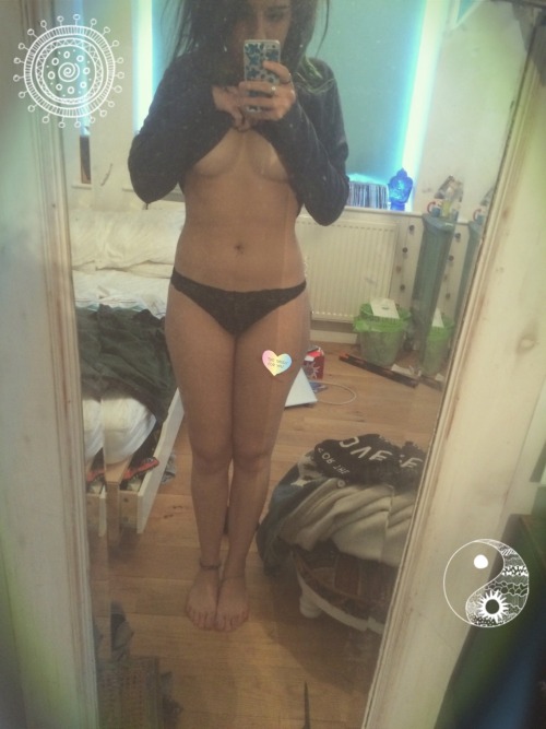 scratch-your-name-upon-my-lips:Feeling sort of confident, excuse the White girl edit.