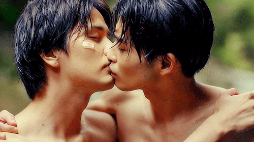 What Are Some JBLs You Recommend That Have Good Kisses AND A Good Romance Plot