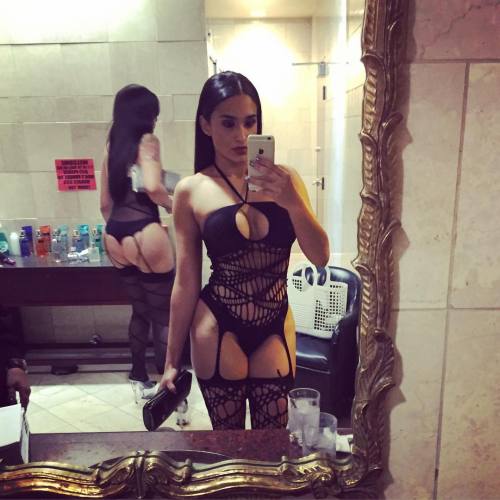 stripper-locker-room:  thats_ice_