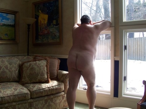 privatedaddies:  bak71:  panas73:  daddy bear  Sexy Papi 💓💘😍😘  Want him