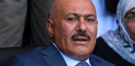 TERRORISME D’ETAT. Yémen: des frappes de la coalition ciblent le QG du président Saleh
De violents combats ont opposé dimanche les rebelles Houthis à des forces dites progouvernementales dans le sud du pays, alors que l'émissaire de l'ONU est arrivé...