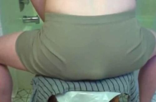 poopyhound: Awesome submission from a fellow pants pooper!!! What do u guys thinks? Submissions are 