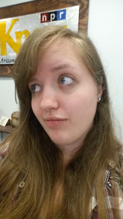 cornbeefroast:  I was tagged for 6 selfie spiel by… a lot of people hold on. @whalebonerunes, @elfgirl931, @elegantnanners, and @azuremosquito…I think that’s everyone xD Lot less lipstick this year…. probably because I slept in a lot more :P I