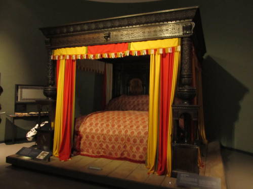 The Great Bed of Ware, Victoria and Albert Museum, 1580, now back in the V&A after spending a ye