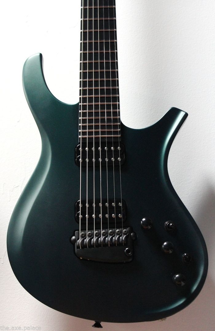guitarlust:  Parker Maxxfly 7-string in Emerald Satin. 