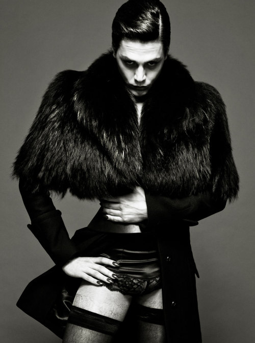 ohthentic:  xavierdolan-love:  Xavier Dolan/Candy Magazine 2013/Photo by Shayne LaverdièreSource : http://www.lacavalerie.ca/shayne-laverdiere/#  Oh 