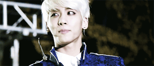 prince-jonghyun-deactivated2015:   when one fan makes jonghyun smile so brightly