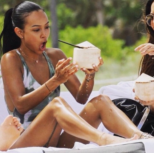 badarabian:  yeezys-girl:  karrueche and her coconut  baby