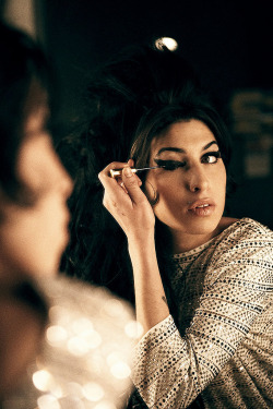 jakeyorath:  Amy Winehouse / Bryan Adams