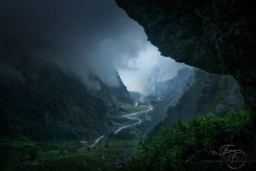 drxgonfly:    The Hidden Valley (by Enrico Fossati) 