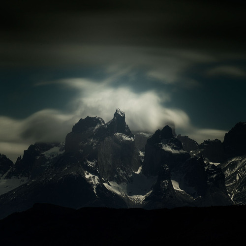 landscape-photo-graphy:Andy Lee Beautifully Depicts Nature’s Duality Between Soft and Powerful Natur