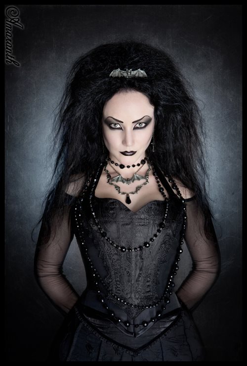 viralsky:  gothicandamazing:  Model: Lady AmaranthPhoto by Taya Uddin Photography Alchemy Gothic Welcome to Gothic and Amazing  + welcome to my wasteland + 
