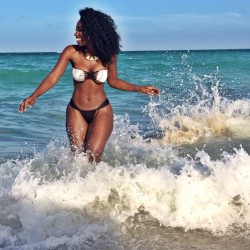 in-thebloom:  bria myles is gorgeous 