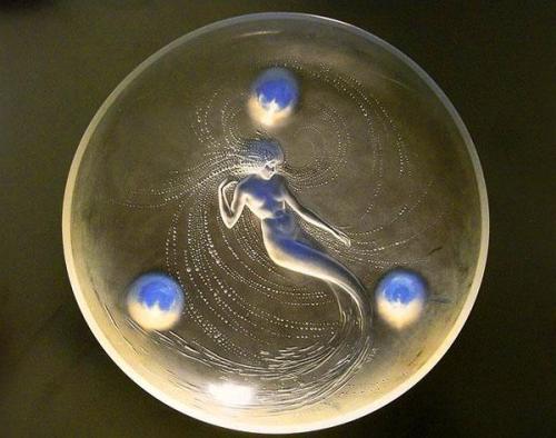 yolandart:The Siren by Rene Lalique, 1920.