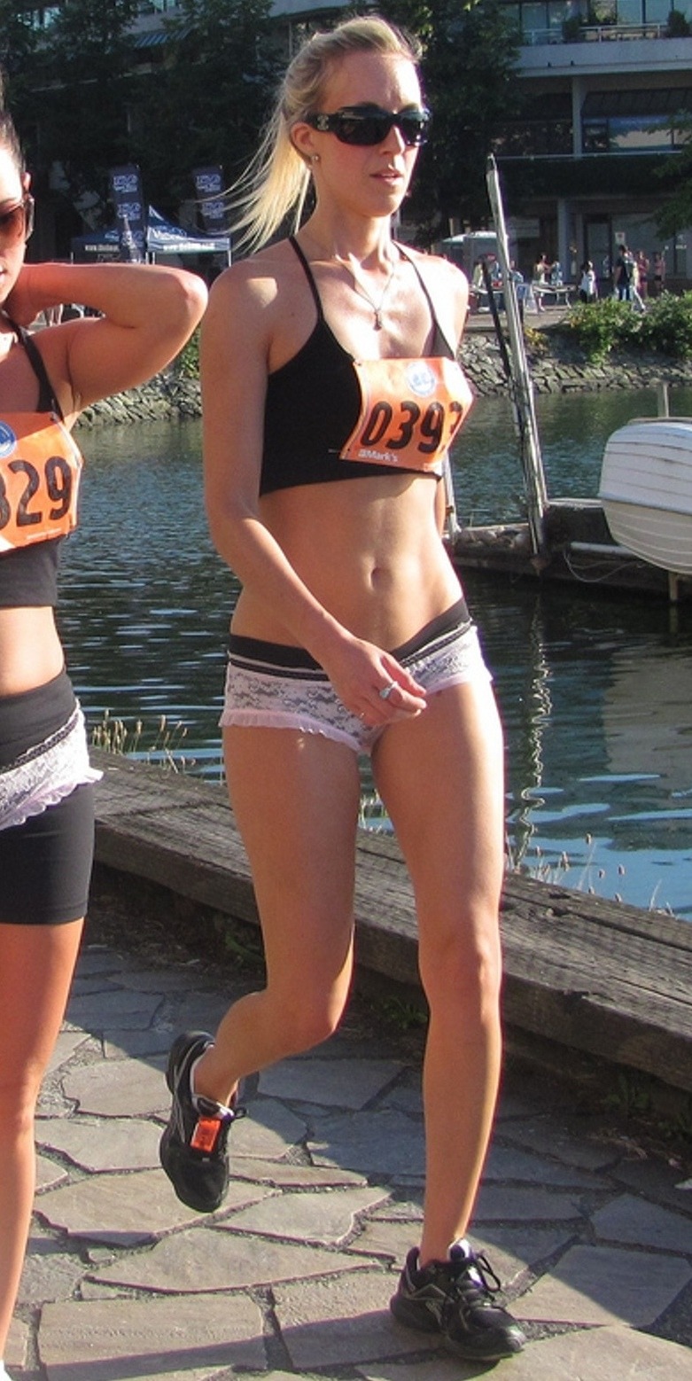 Candid Beauty Pictures