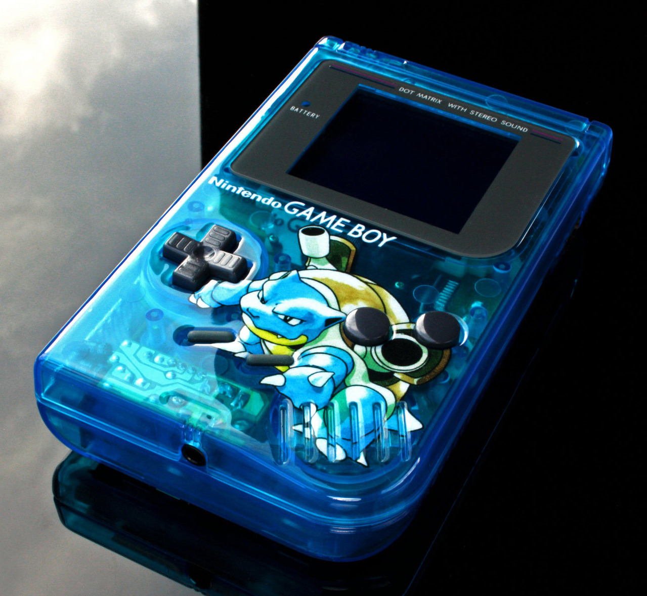 retrogamingblog:  Custom Kanto Gameboys made by Zoki64