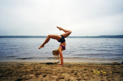 justbrad:  Gigi doing a handstand in Hatfield,