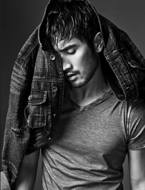 Sex high-fructose-lesbianism:Godfrey Gao for pictures