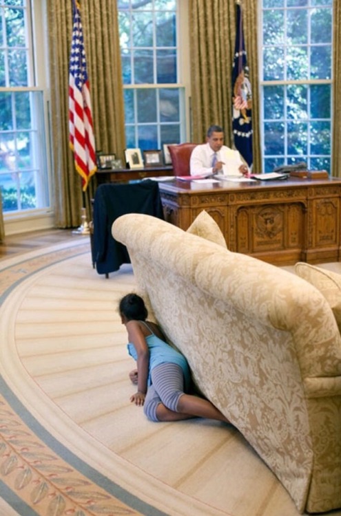 obamaandjoememes:An image, from 2009, of President Obama and his daughter Sasha, provided by the Whi