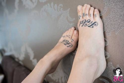 Porn Stunning female feet photos