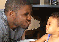 dynastylnoire:   I love when babies do this. It’s so awesome 