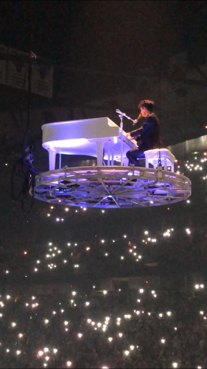 forever9intheafternoon:I will NEVER forget this moment. United Center, Chicago IL. 7/17/18