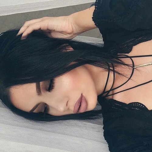 picsqueen: P I C S Q U E E N