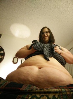 burgeoningandbulging:BBW Hazel