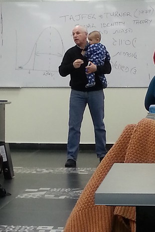 girlwithalessonplan:  equuslupus:  spencersarcastic:  taylorswiftville:  by-grace-of-god:  Edit: Found more details here, professor is Sydney Engelberg of Hebrew University, Jerusalem  Bringing a baby to class is so completely disrespectful of the other