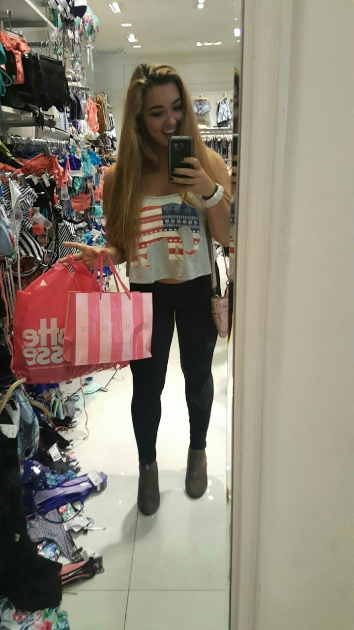 julia-lifts:  squats-andoats:  sunalwaysshining:  successful shopping day so far