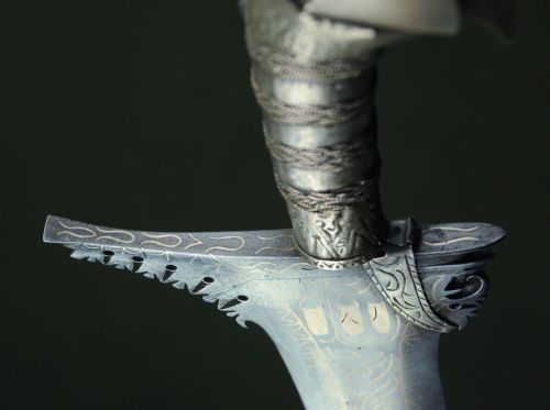art-of-swords:  Moro Keris SwordDated: 18th adult photos