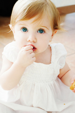 adorablechildren:  IMG_8476 by TinaWangFoto on Flickr. 