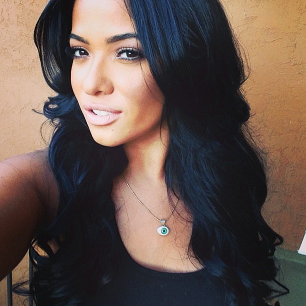 stephsdope:  Dyed my hair black today 👑 thanks to @makeupbybrookehill 😁 (at