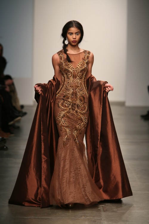 attackoftheclothes: Ellé accompanying Senator Amidala to a Senate BallDany Tabet, Fall 2014