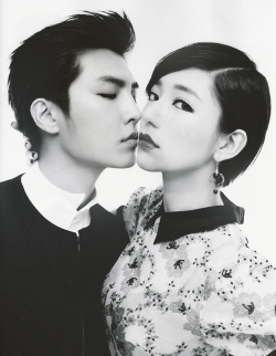 iixga:  Aaron Yan & Puff Kuo  