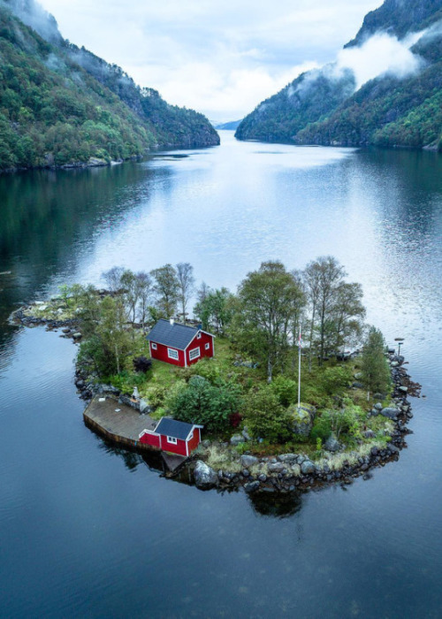 sabinerondissime:  Ryfylke, Norway by pilotviking