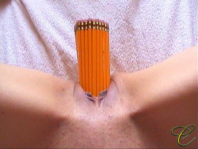 pussymodsgaloreA large bundle of pencils in her pussy. In the past PMG has recommended