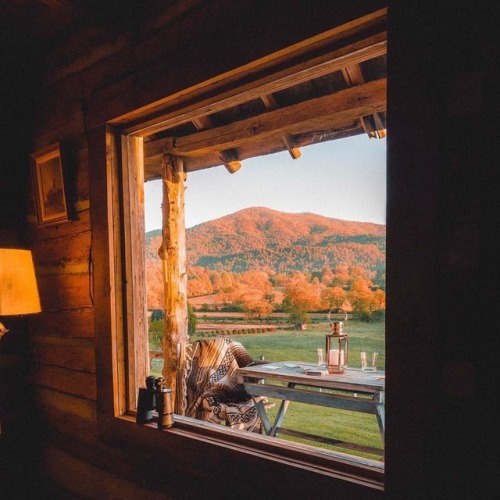 oldfarmhouse: I’ve never regretted getting up early. Photocredit: kylefinndempsey @instagram