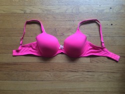 transclothesexchange:  hot pink “body”