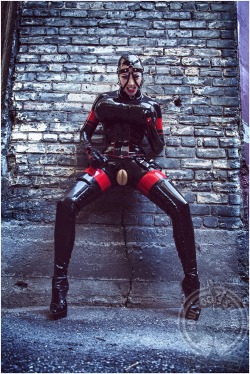 M2F Rubberdoll4Bi-sexGirls