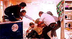 captainwarbuckle:  top 50 horror films | #42  ➥ Tremors (1990)  