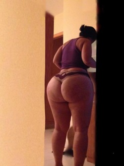 theblackassfest:  Some bodies momma would get it 