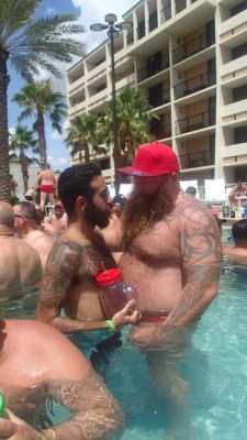 gingerjase:  Boy Hunting  Embrace that beard!