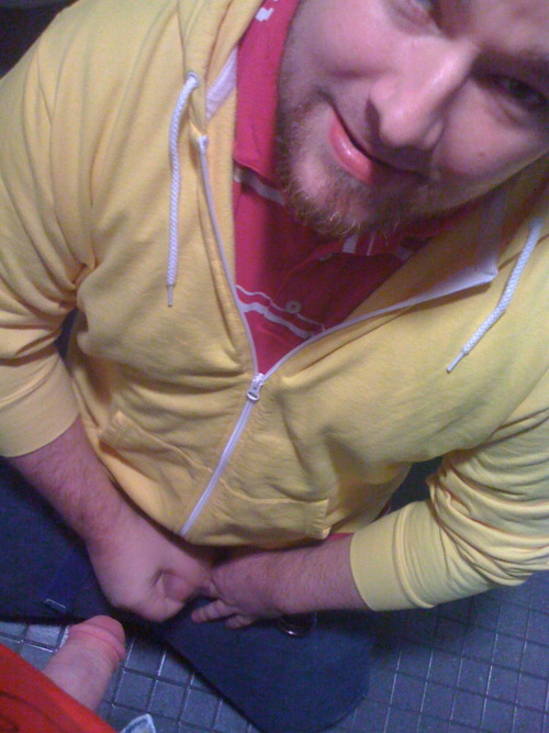 fabeybaby:  oh my god the look in the eyes is gorgeous as fuck hadrianx:  mitlan:  http://mitlan.tumblr.com/  LOL.. good times were had by all!  