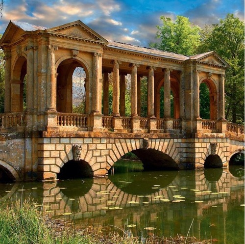 classicalbritain: Palladian Bridge - Stowe 